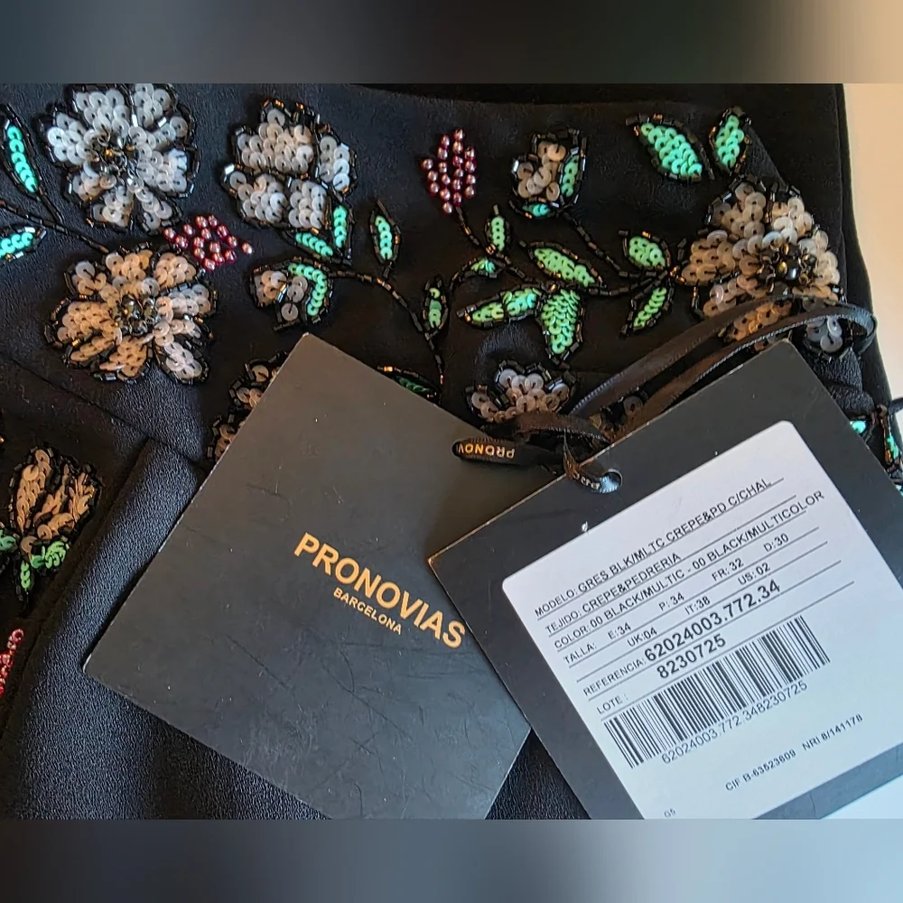 Pronovias Barcelona Embellished Black Halter Gown High-Low Hem-NWT Size 2 - Picture 13 of 15